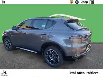 Photo 6 Alfa Romeo Tonale  1.5 Hybrid 160ch Ti TCT