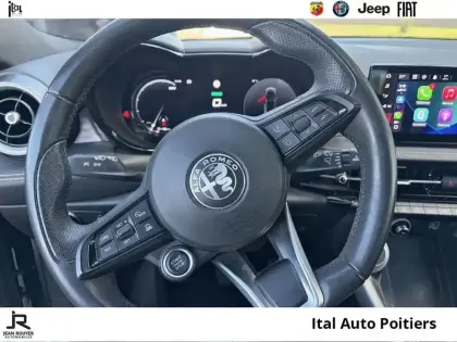 Photo 12 Alfa Romeo Tonale  1.5 Hybrid 160ch Ti TCT