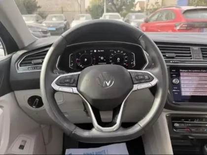 Photo 22 Volkswagen Tiguan  2.0 TDI 150ch Elegance DSG7