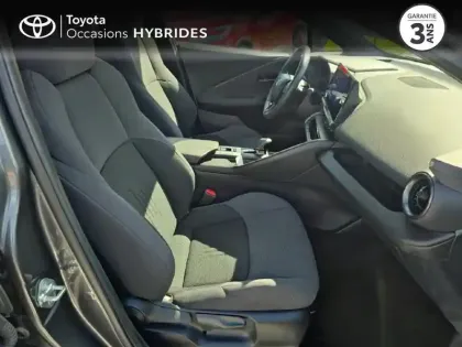 Photo 7 Toyota C-HR  2.0 Hybride 200ch Design MY25