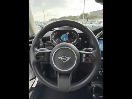 Photo 6 Mini Mini  Cooper 136ch Edition Premium Plus BVA7