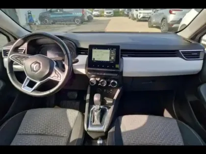 Photo 8 Renault Clio  1.6 E-Tech hybride 145ch Evolution