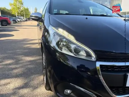 Photo 12 Peugeot 208  1.5 BlueHDi 100ch E6.c Allure 5p