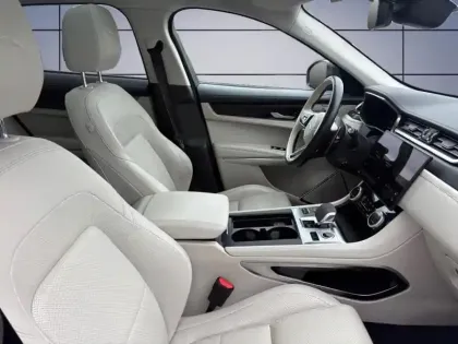 Photo 14 Jaguar F-Pace  P400e Plug-in-Hybrid SE BVA8 AWD