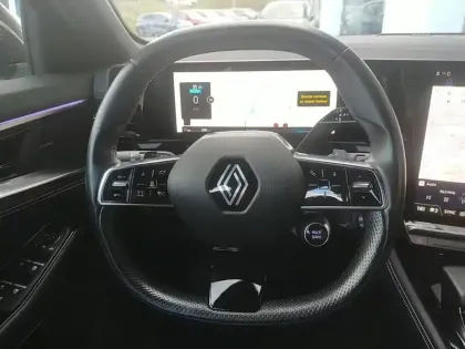 Photo 7 Renault Austral  1.2 E-Tech full hybrid 200ch Iconic