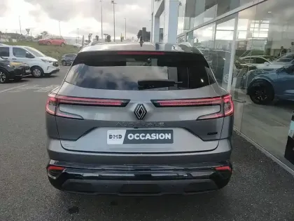 Photo 11 Renault Austral  1.2 E-Tech full hybrid 200ch Iconic