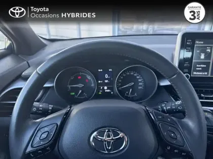 Photo 12 Toyota C-HR  1.8 Hybride 122ch Dynamic Ultimate E-CVT