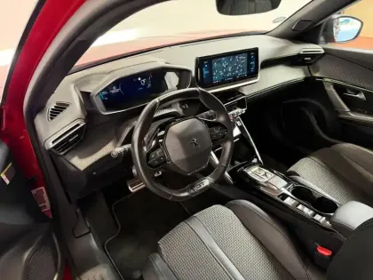 Photo 7 Peugeot 2008  e- 136ch GT