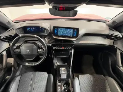 Photo 6 Peugeot 2008  e- 136ch GT