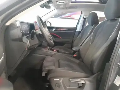 Photo 9 Volkswagen Tiguan  1.5 eTSI 150ch Elegance DSG7