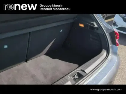 Photo 14 Renault Clio  1.6 E-Tech hybride 145ch Engineered