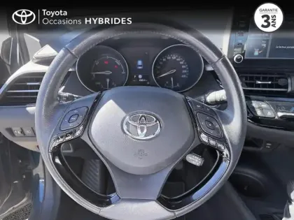 Photo 27 Toyota C-HR  1.8 Hybride 122ch Dynamic Ultimate E-CVT