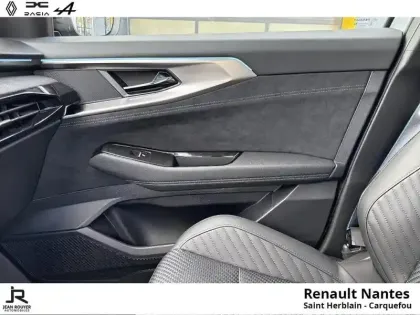 Photo 7 Renault Espace  1.2 E-Tech full hybrid 200ch esprit Alpine 7 places