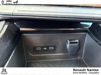Photo 6 Renault Espace  1.2 E-Tech full hybrid 200ch esprit Alpine 7 places