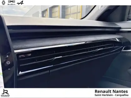 Photo 9 Renault Espace  1.2 E-Tech full hybrid 200ch esprit Alpine 7 places