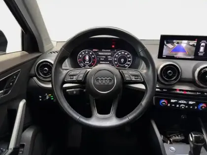 Photo 14 Audi Q2  35 TFSI 150ch Design S tronic 7