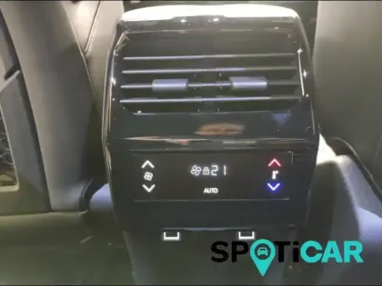 Photo 14 Peugeot 5008  Hybrid 145ch GT e-DCS6