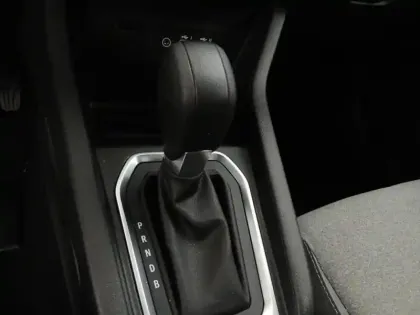 Photo 8 Renault Clio  1.6 E-Tech 145ch full hybrid Evolution