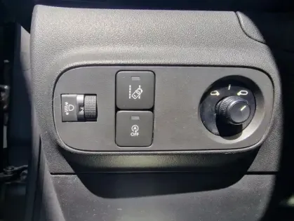 Photo 7 Citroën C3 III PureTech 82 S&S BVM Feel