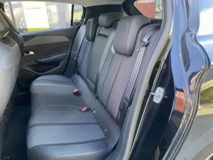 Photo 18 Peugeot 308 III PHEV 180 E-EAT8 ALLURE PACK