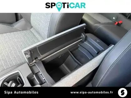 Photo 38 Peugeot 3008  Hybrid 136 e-DCS6