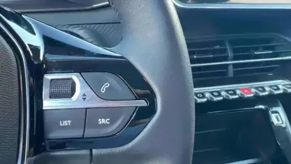 Photo 15 Peugeot 208  Electrique 50 kWh 136ch