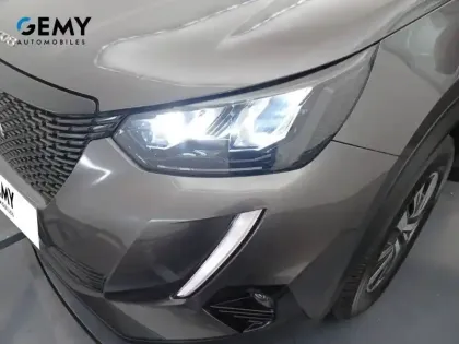 Photo 16 Peugeot 2008  PureTech 100 S&S BVM6