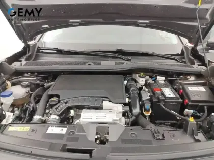 Photo 15 Peugeot 2008  PureTech 100 S&S BVM6