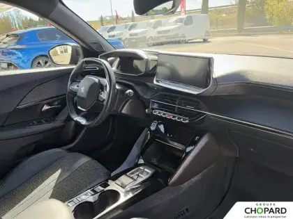 Photo 13 Peugeot 2008  Electrique 136 ch