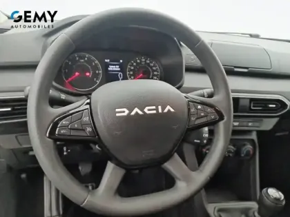 Photo 27 Dacia Sandero  SCe 65