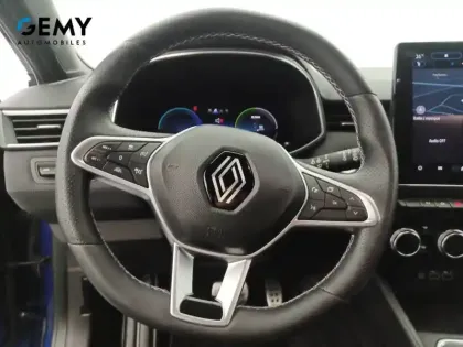 Photo 27 Renault Clio  E-Tech full hybrid 145