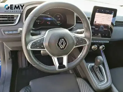 Photo 12 Renault Clio  E-Tech full hybrid 145