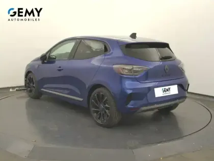 Photo 21 Renault Clio  E-Tech full hybrid 145