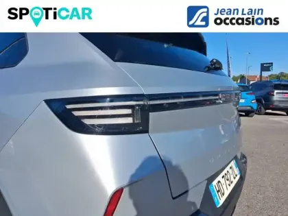 Photo 16 Opel Grandland  1.2 Turbo Hybrid 145 ch e-DCT6