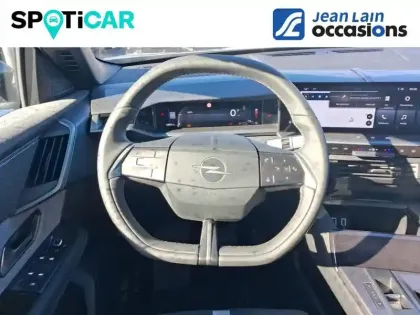 Photo 8 Opel Grandland  1.2 Turbo Hybrid 145 ch e-DCT6