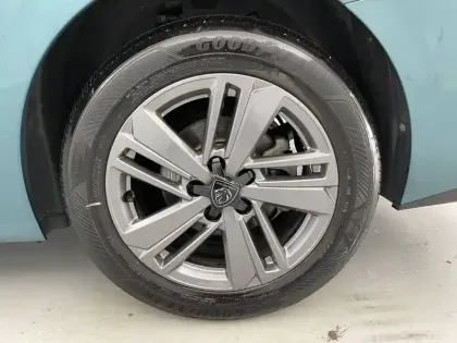 Photo 15 Peugeot 308  SW PureTech 130ch S&S EAT8