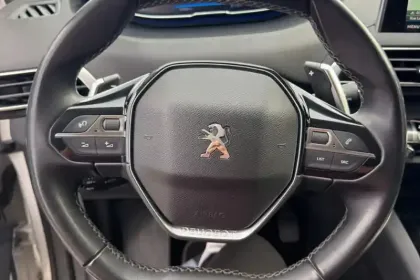Photo 17 Peugeot 3008  Puretech 130ch S&S EAT8