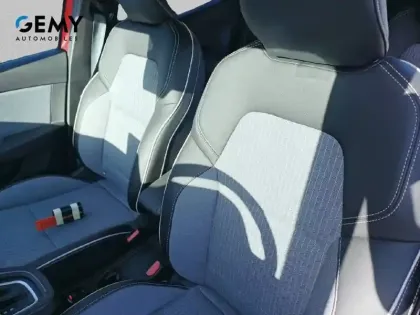 Photo 8 Renault Clio  E-Tech full hybrid 145
