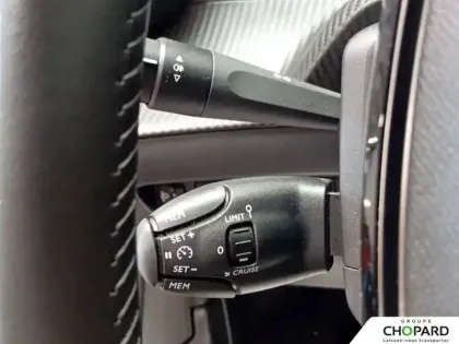 Photo 14 Peugeot 2008  Electrique 54 kWh 156 ch