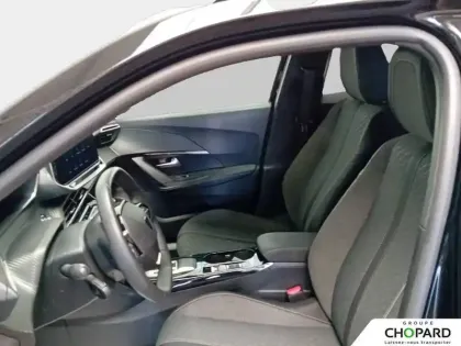 Photo 6 Peugeot 2008  Electrique 54 kWh 156 ch