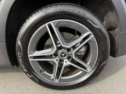 Photo 6 Mercedes GLB  200 d 8G-DCT