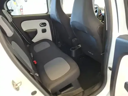Photo 15 Renault Twingo  III 0.9 TCe 90 Energy E6C