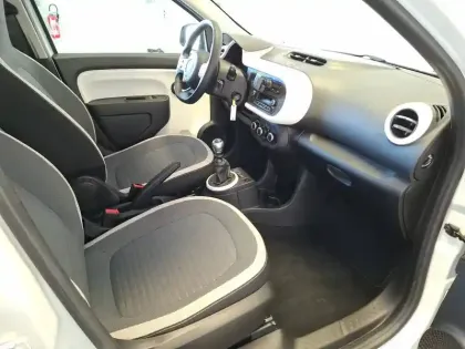Photo 11 Renault Twingo  III 0.9 TCe 90 Energy E6C