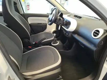 Photo 12 Renault Twingo  III 0.9 TCe 90 Energy E6C