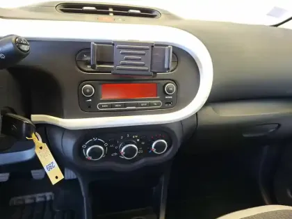 Photo 26 Renault Twingo  III 0.9 TCe 90 Energy E6C