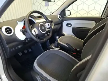 Photo 23 Renault Twingo  III 0.9 TCe 90 Energy E6C