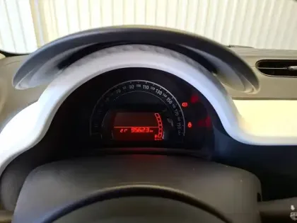 Photo 25 Renault Twingo  III 0.9 TCe 90 Energy E6C