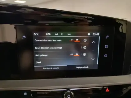 Photo 14 Opel Mokka  Electrique 136 ch & Batterie 50 kWh