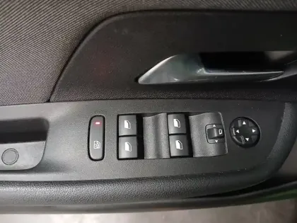 Photo 23 Opel Mokka  Electrique 136 ch & Batterie 50 kWh