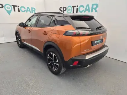 Photo 6 Peugeot 2008  PureTech 130 S&S EAT8